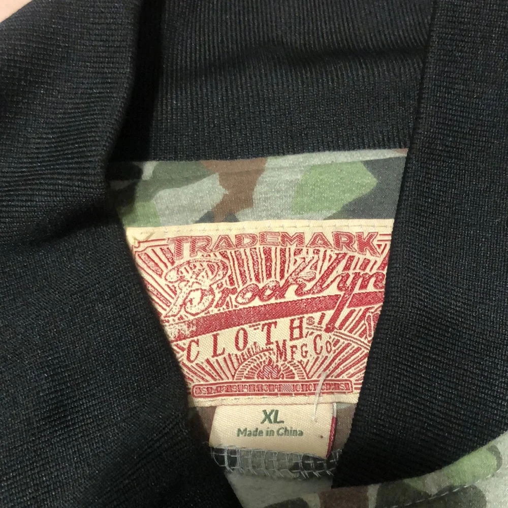 Brooklyn Cloth Snap Up Crew Neck - Picture 3 of 3